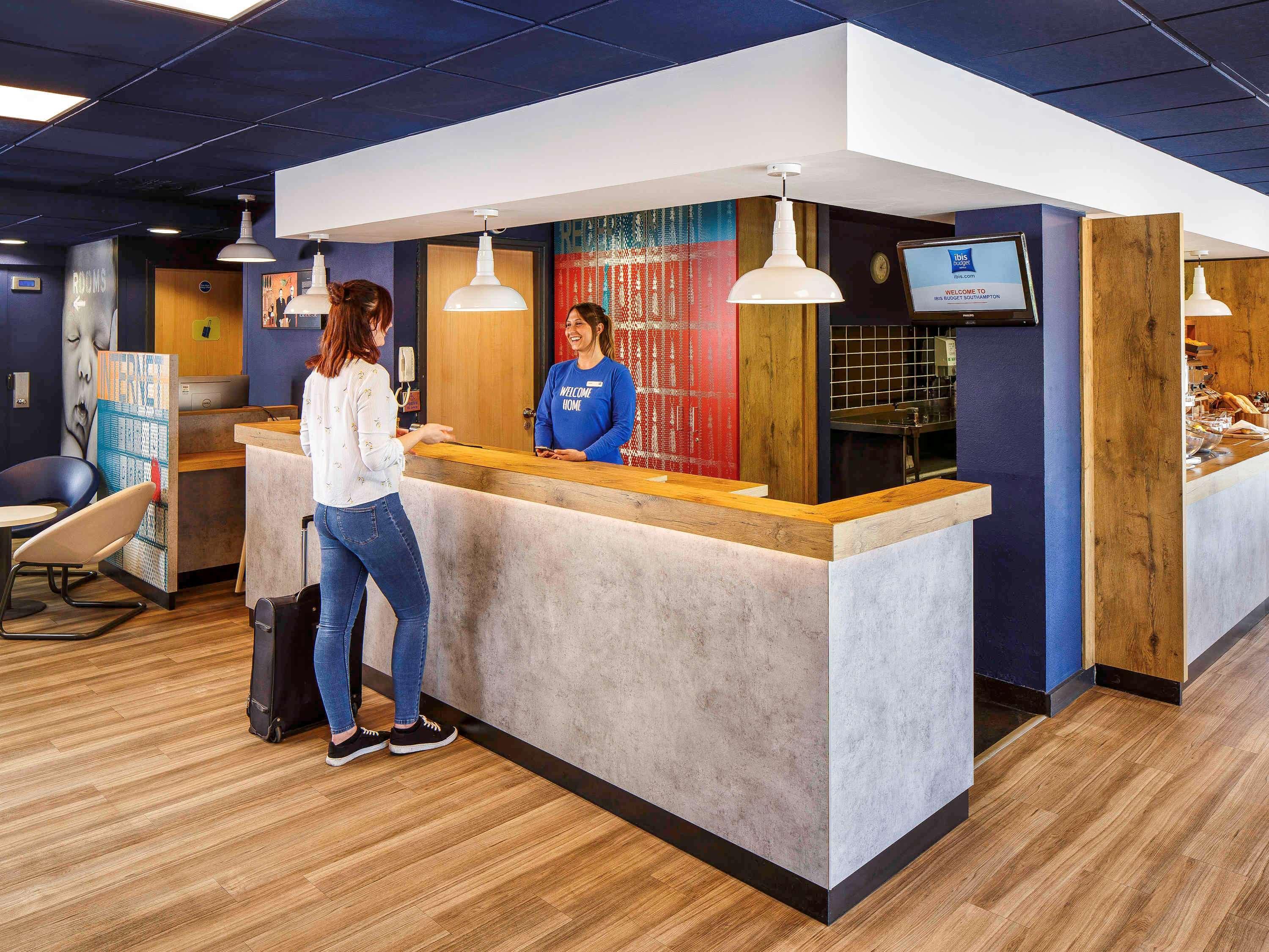Ibis Budget Southampton Centre Екстериор снимка